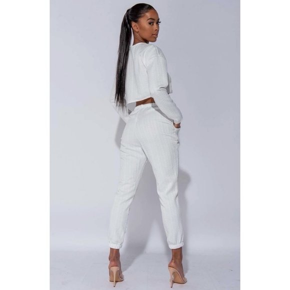 Quilted Long Sleeve Crop Top and Joggers Jogger Pants Two Piece Set - Picture 2 of 9